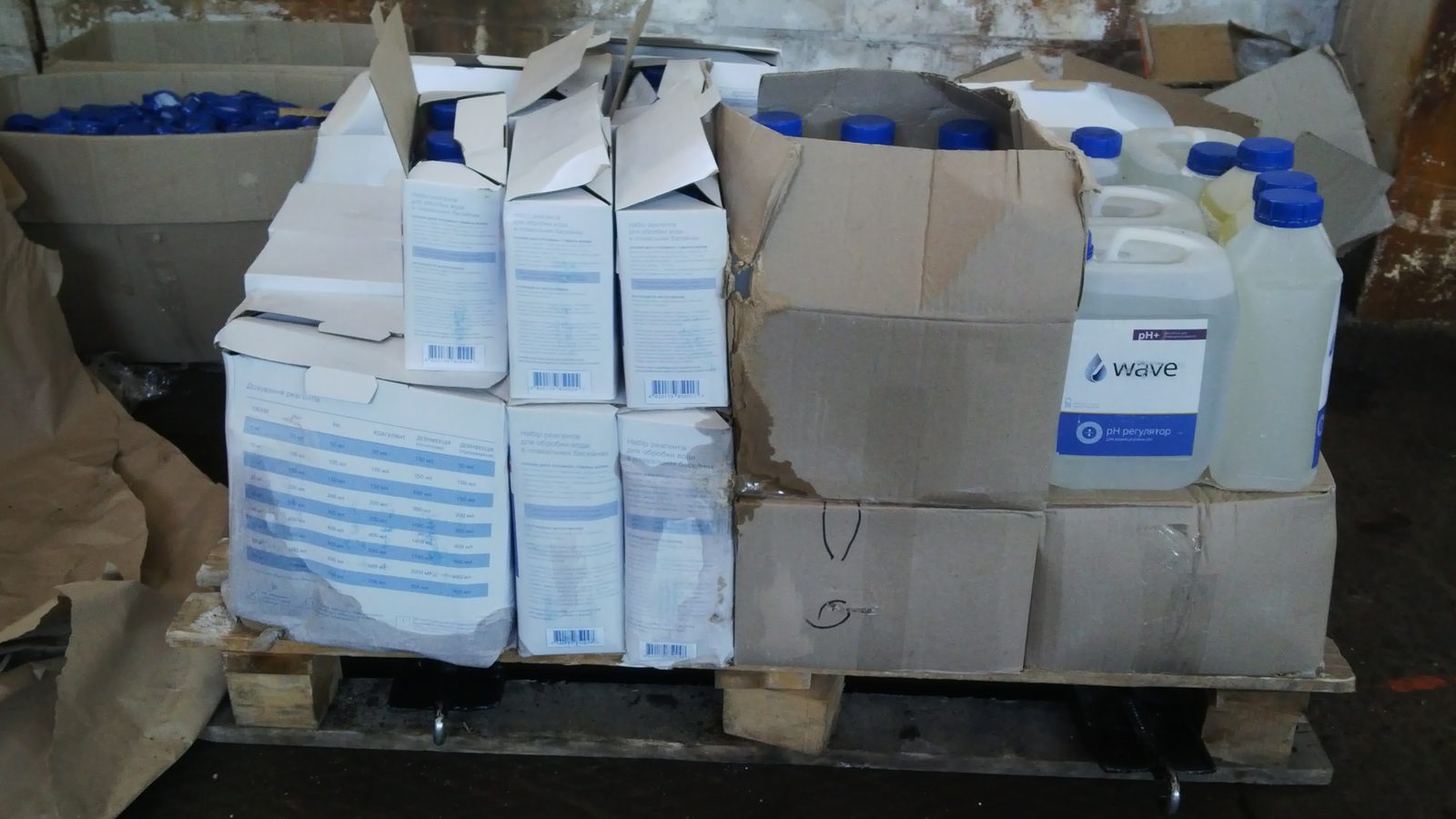 Pallet of boxes damaged in transit